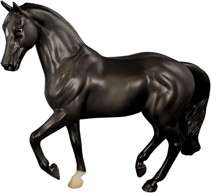 Breyer Classics Black Beauty Horse and Book Set (1:12 Scale), 8 years and up