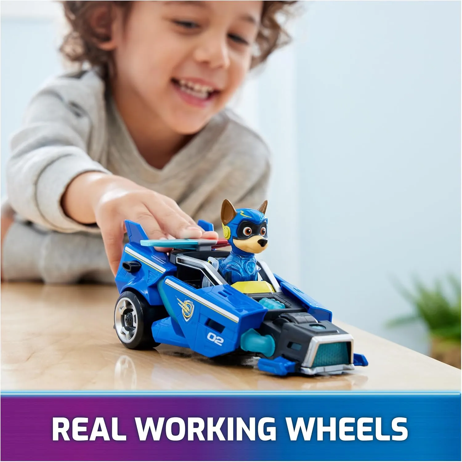 Paw Patrol: The Mighty Movie, Toy Car with Chase Mighty Pups Action Figure, Lights and Sounds, Kids Toys for Boys & Girls 3 