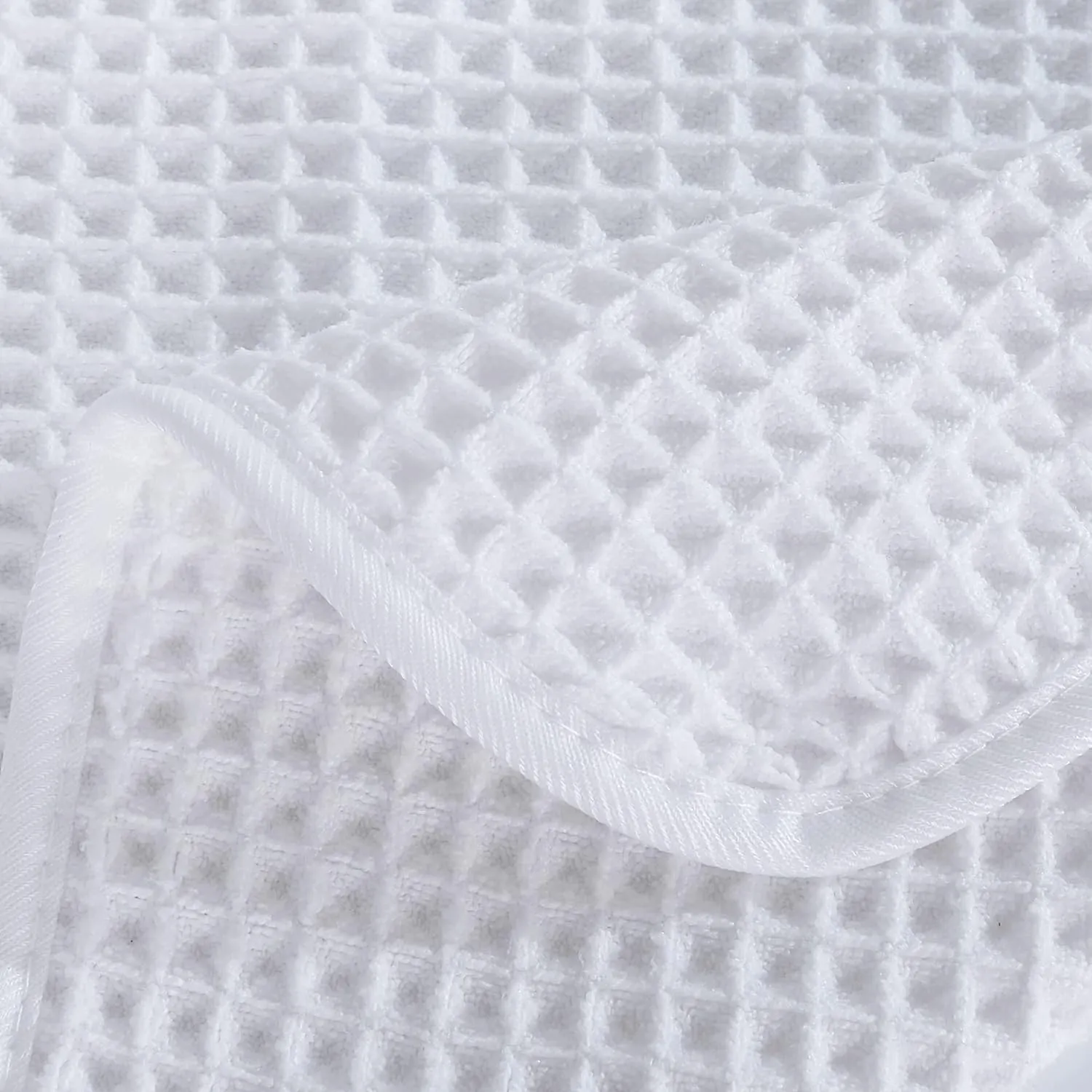 POLYTE Microfiber Oversize Quick Dry Lint Free Bath Towel, 60 x 30 in, 4 Pack (White, Waffle Weave)
