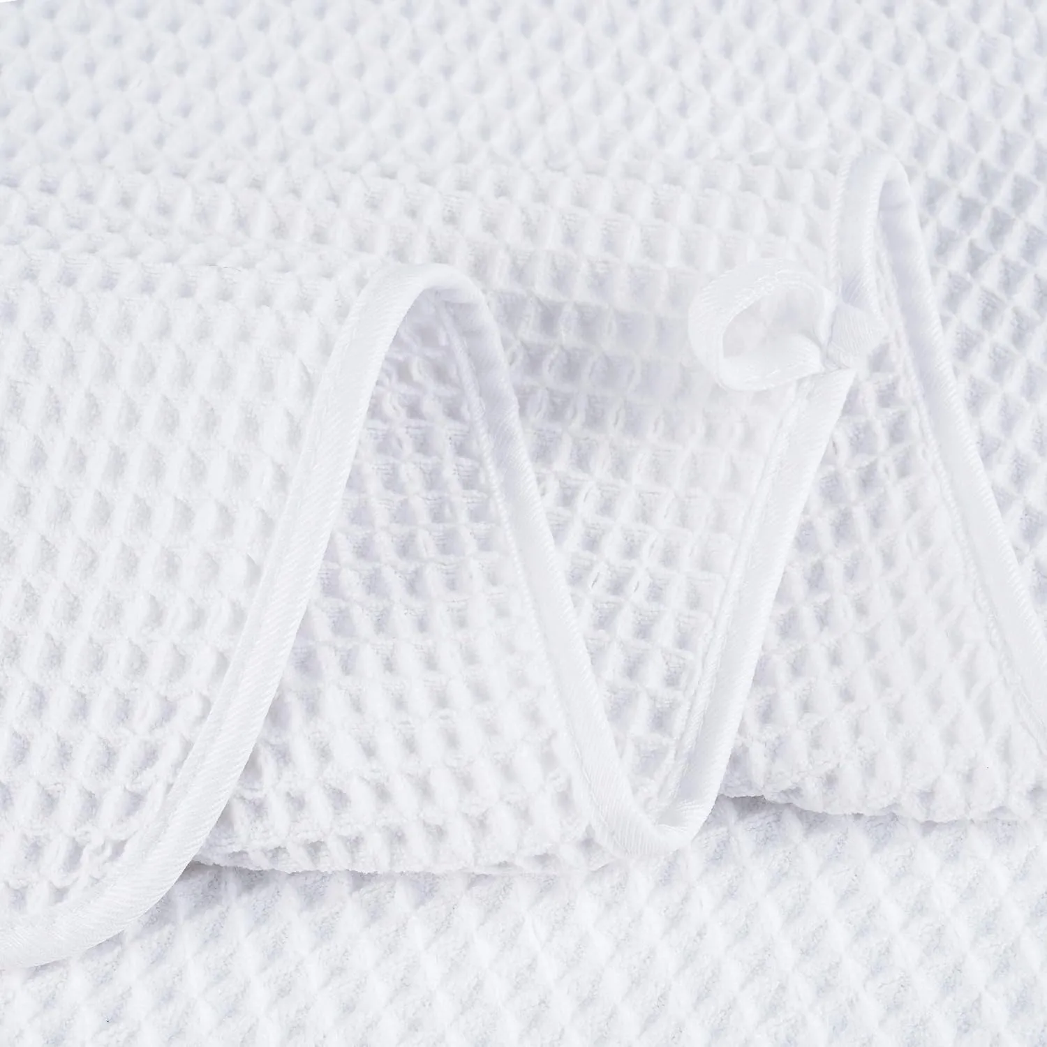 POLYTE Microfiber Oversize Quick Dry Lint Free Bath Towel, 60 x 30 in, 4 Pack (White, Waffle Weave)