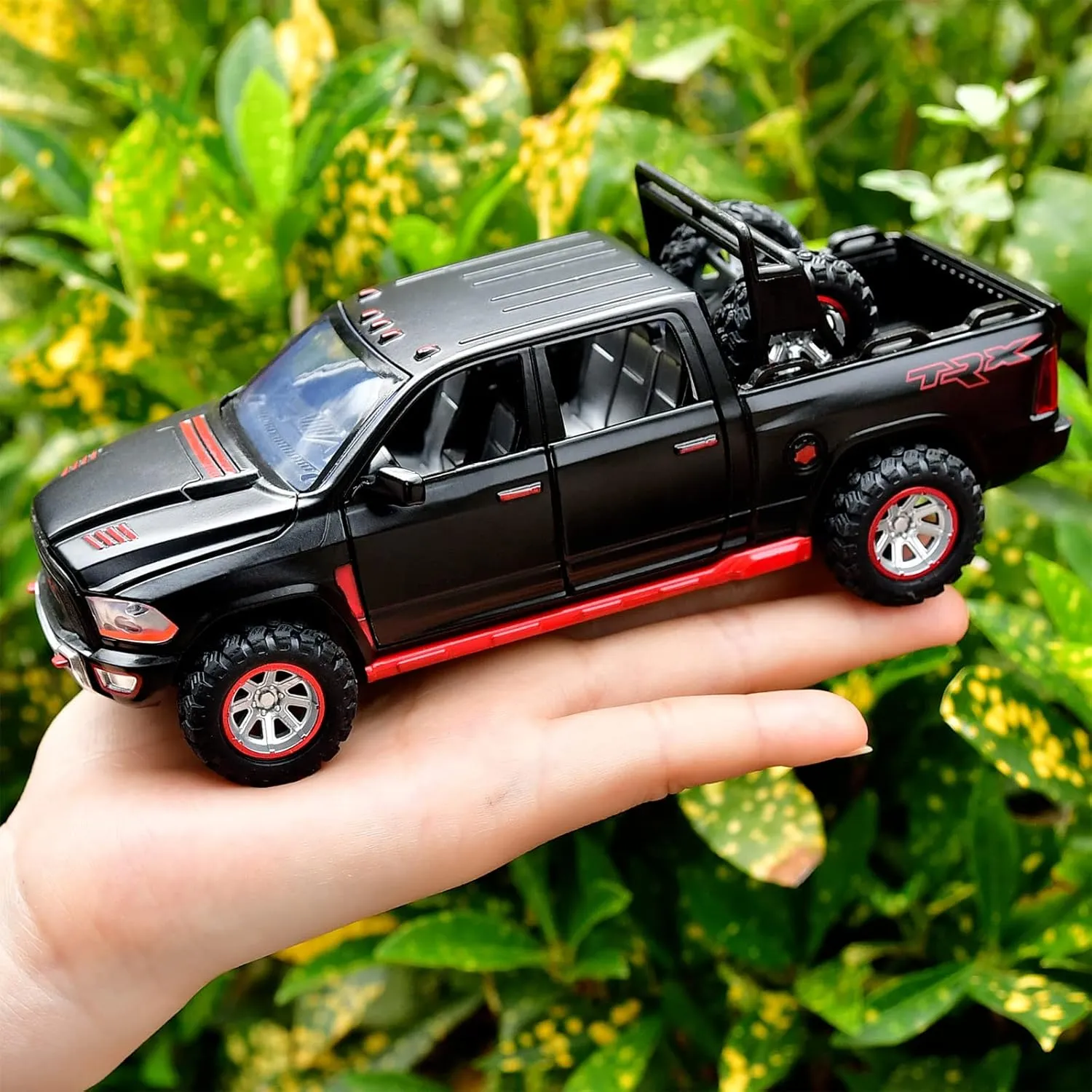 RAM 1500 Pickup Truck Toys for Boy Age 4-7 Diecast Metal Model Trucks Open Door Pull Back Toy Cars with Lights and Sound Gift for Kids 3-8 Years