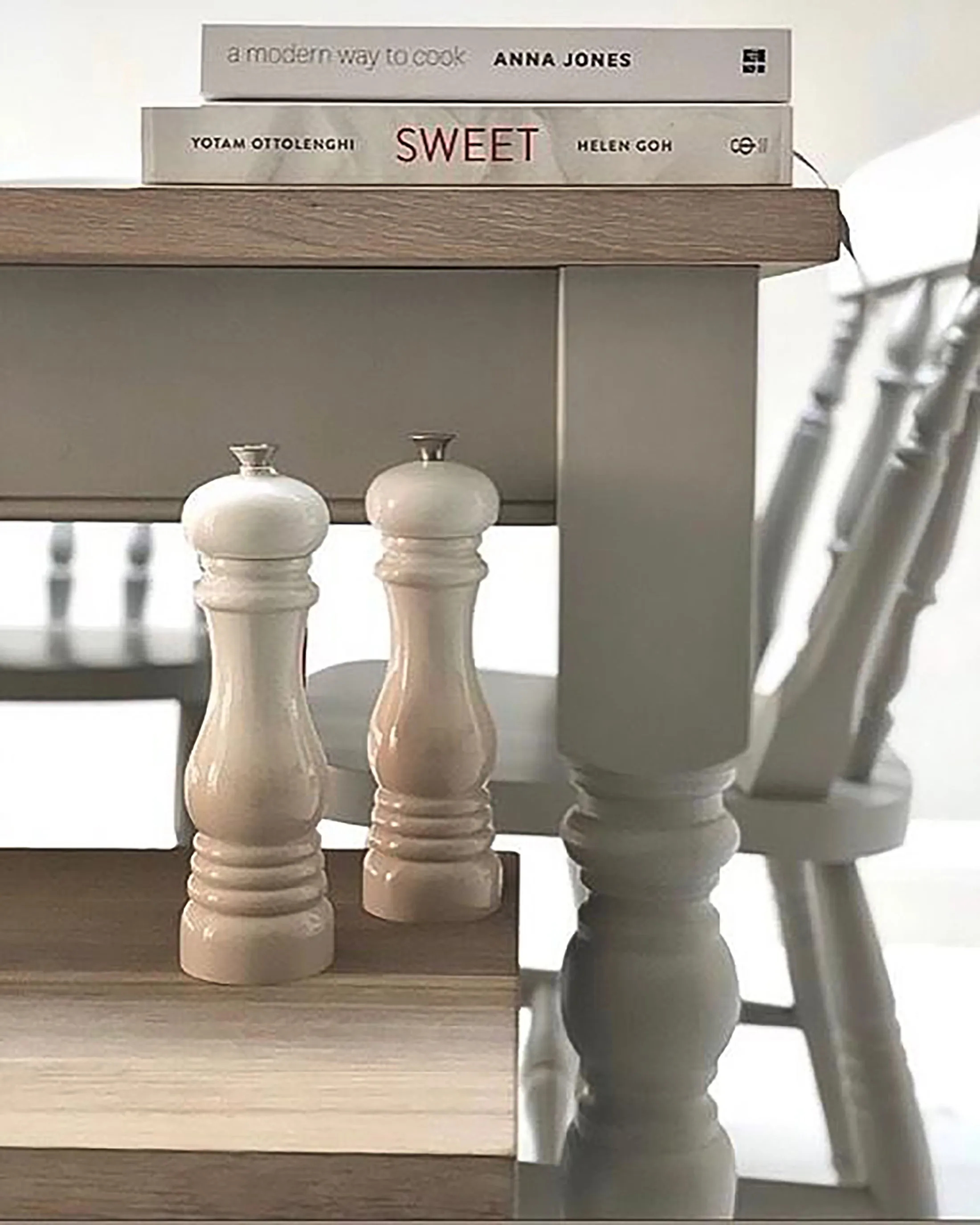 Spindle Back Dining Set with Bench