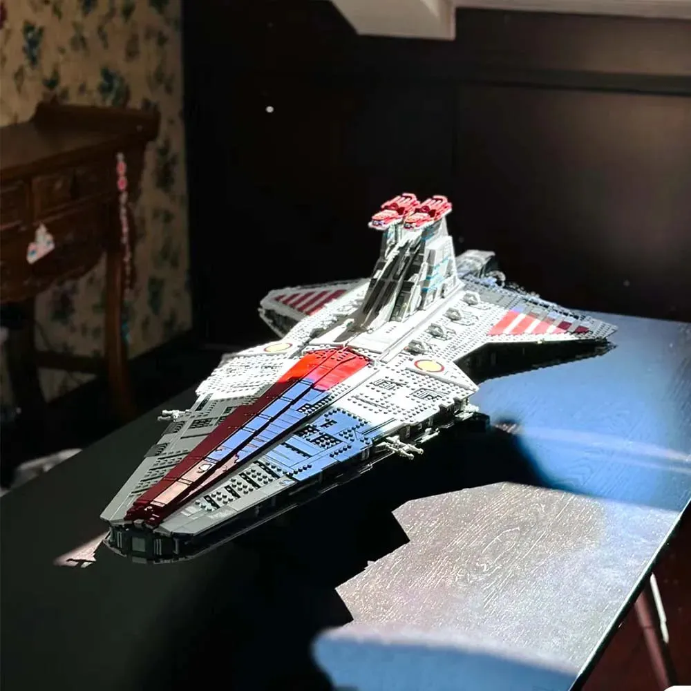 Star Wars MOC UCS Venator Republic Attack Cruiser Bricks Toy