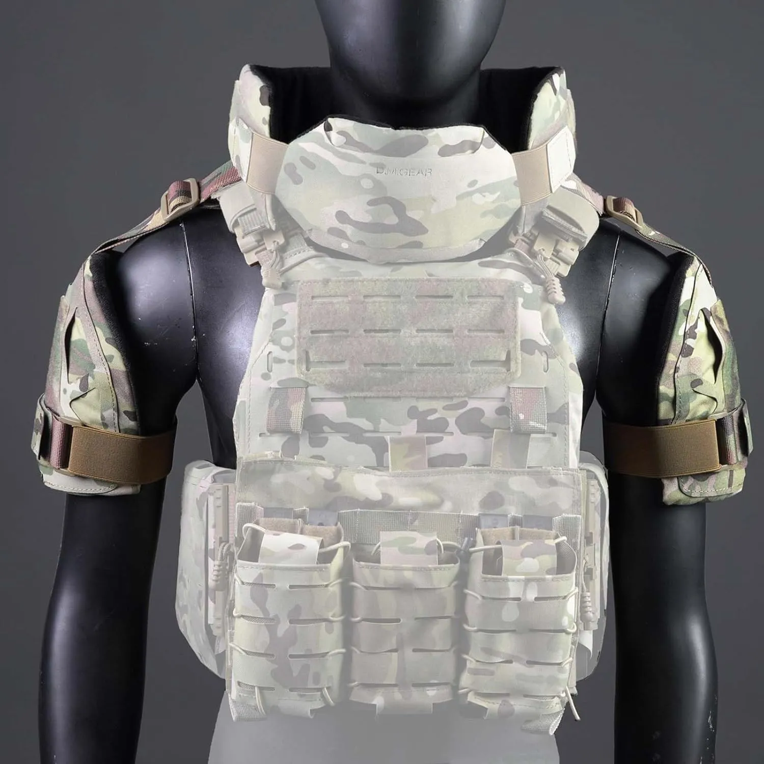 Universal Shoulder Pads Shoulder Armor Tactical Hunting Gear Equipment Vest Accessory Shoulder Protector Molle 500D Nylon,Tactical Body Armor,Shoulder Guard